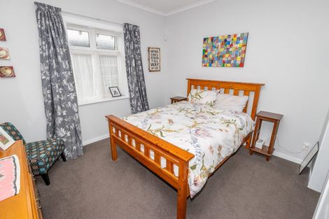 Photo of property in 190 Derwent Street, Island Bay, Wellington, 6023