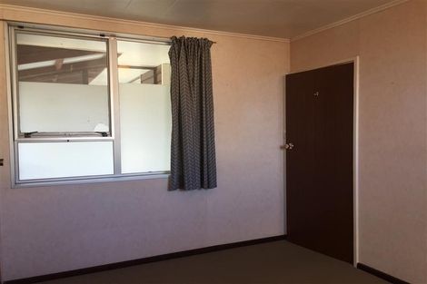 Photo of property in 2/63 Seddon Crescent, Marewa, Napier, 4110
