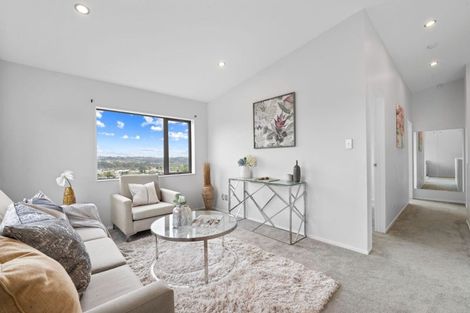 Photo of property in 2 Dhaka Lane, Ranui, Auckland, 0612