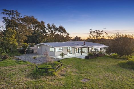 Photo of property in 87 Spur Road, Stillwater, Silverdale, 0993