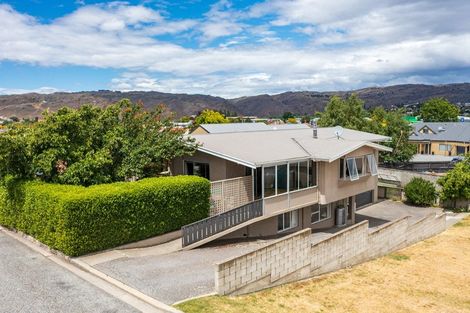 Photo of property in 72 Royal Terrace, Alexandra, 9320