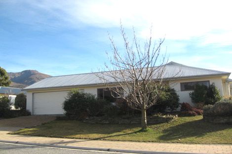 Photo of property in 14 Meadowstone Drive, Wanaka, 9305
