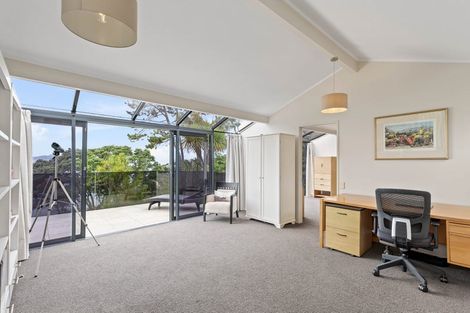 Photo of property in 75 Cliff Road, Torbay, Auckland, 0630