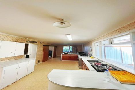 Photo of property in 26 Awaruku Road, Torbay, Auckland, 0630