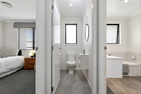 Photo of property in 57 Benmore Crescent, Pyes Pa, Tauranga, 3112