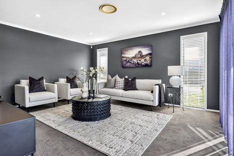 Photo of property in 34 Alan Livingston Drive, Cambridge, 3434