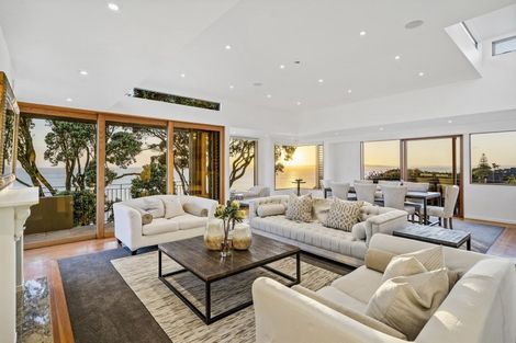 Photo of property in 115 Churchill Road, Rothesay Bay, Auckland, 0630