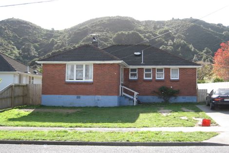 Photo of property in 3 Prebble Grove, Naenae, Lower Hutt, 5011