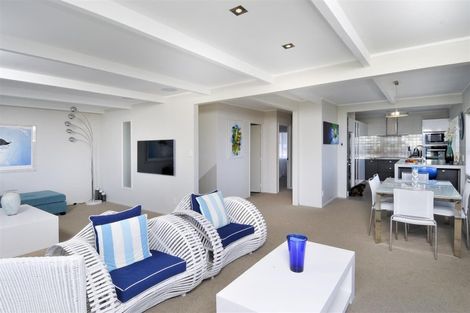 Photo of property in 1/91 Aberdeen Road, Castor Bay, Auckland, 0620