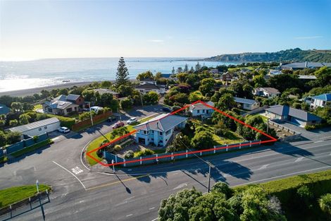 Photo of property in 2 Adelphi Terrace, Kaikoura, 7300