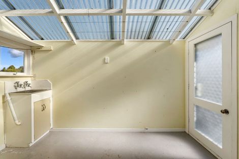 Photo of property in 10 Memorial Drive, Parahaki, Whangarei, 0112