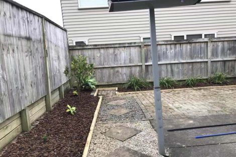 Photo of property in 2 Lorenzo Way, Flat Bush, Auckland, 2016