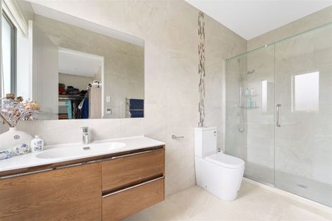 Photo of property in 4 Kauri Grove Drive, Kumeu, 0810