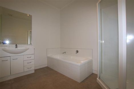 Photo of property in 6 Mulvaney Crescent, Henderson, Auckland, 0612