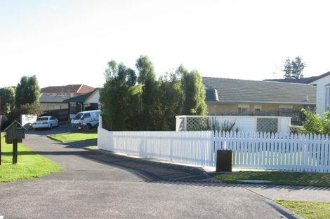 Photo of property in 1/12 Rhine Place, Weymouth, Auckland, 2103