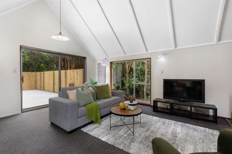 Photo of property in 19 Solander Place, Whitby, Porirua, 5024