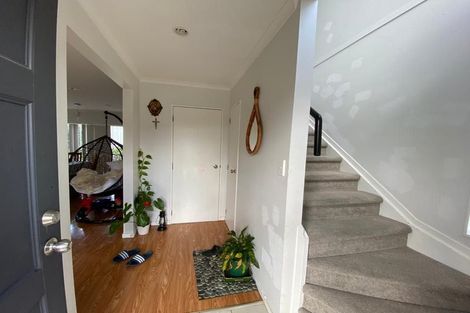 Photo of property in 44 Brashier Circle, Sunnyvale, Auckland, 0612