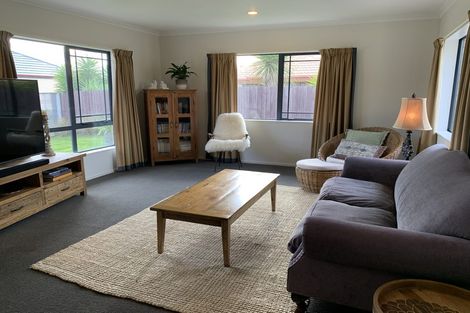 Photo of property in 35 Eastwood Rise, Waimairi Beach, Christchurch, 8083