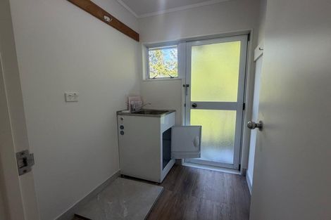 Photo of property in 131c View Road, Sunnyvale, Auckland, 0612