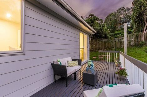 Photo of property in 17 Wanita Place, Totara Vale, Auckland, 0629