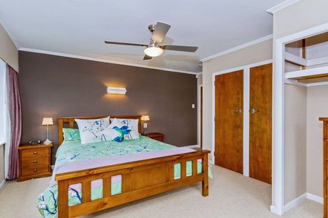 Photo of property in 13 Tahi Terrace, Glen Eden, Auckland, 0602