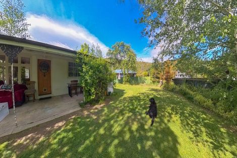 Photo of property in 19 Sutherland Road, Omarama, 9412