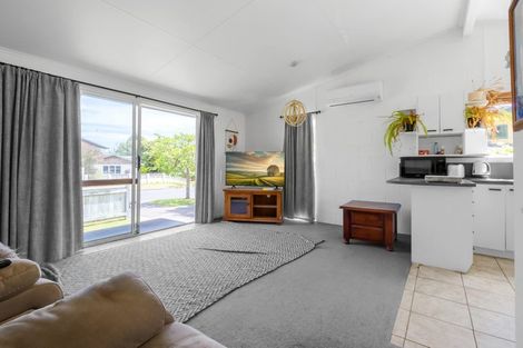 Photo of property in 11 Rainbow Drive, Rainbow Point, Taupo, 3330