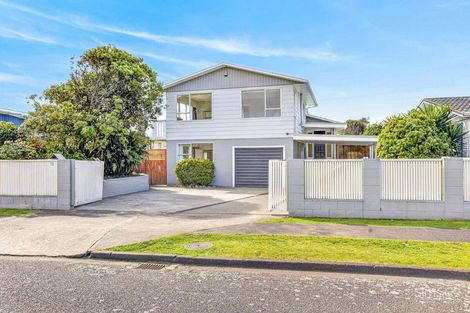 Photo of property in 18 Exeter Crescent, Springvale, Whanganui, 4501