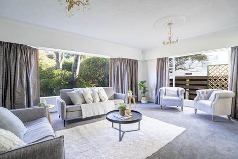 Photo of property in 4 Halswater Drive, Churton Park, Wellington, 6037