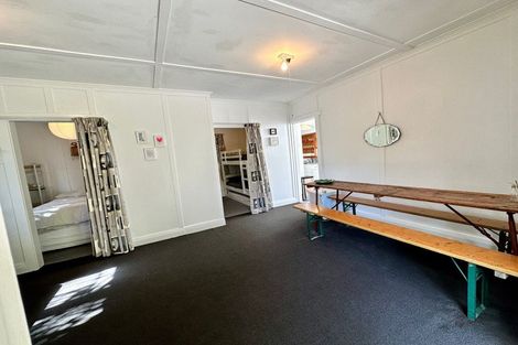 Photo of property in 12 Sylvan Glade, Piha, 0772