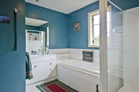 Photo of property in 94 Campbell Road, One Tree Hill, Auckland, 1061