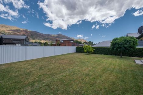 Photo of property in 9 Stonebrook Drive, Wanaka, 9305