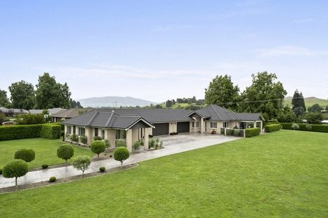 Photo of property in 35 Riverside Lane, Karapiro, Cambridge, 3494