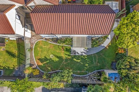 Photo of property in 2/506 Devonport Road, Tauranga South, Tauranga, 3112