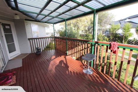 Photo of property in 19 Plumley Crescent, Mangere, Auckland, 2022