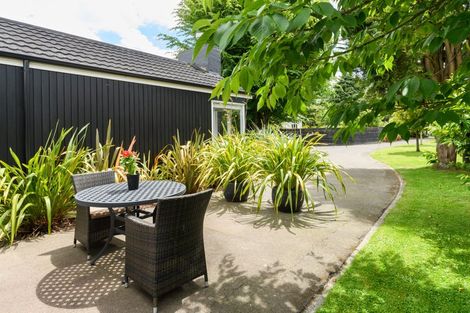 Photo of property in 26 Manapouri Crescent, Hokowhitu, Palmerston North, 4410