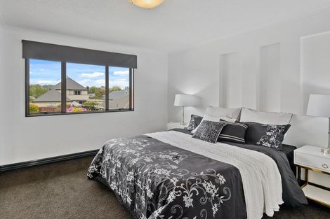 Photo of property in 41 Lowry Avenue, Redwood, Christchurch, 8051