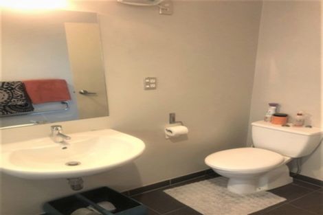 Photo of property in 1 Huia Road, Titirangi, Auckland, 0604