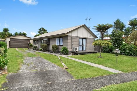 Photo of property in 11 Garland Drive, St Andrews, Hamilton, 3200