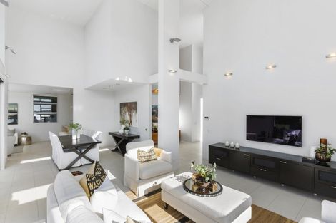 Photo of property in 11 Icarus Place, Half Moon Bay, Auckland, 2012