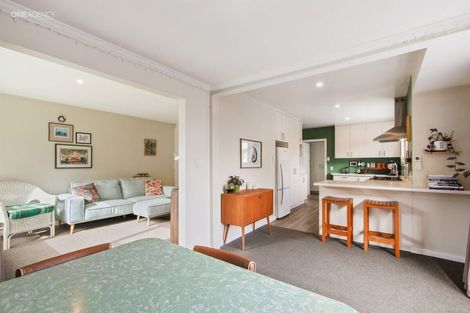 Photo of property in 121a Opawa Road, Opawa, Christchurch, 8023