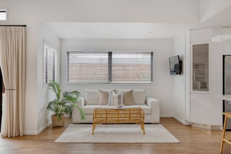 Photo of property in 33 Coast Boulevard, Papamoa Beach, Papamoa, 3118