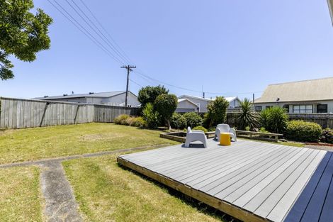 Photo of property in 10 Chard Street, Westown, New Plymouth, 4310