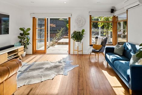 Photo of property in 325 River Road, Claudelands, Hamilton, 3214