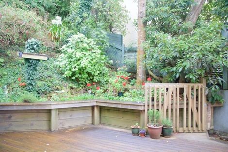 Photo of property in 20 Raroa Road, Kelburn, Wellington, 6012