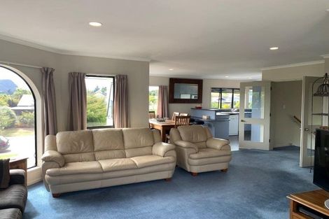 Photo of property in 38 Meadowstone Drive, Wanaka, 9305