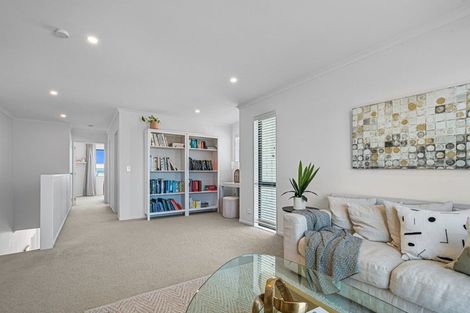 Photo of property in 17 Waenganui Road, Hobsonville, Auckland, 0616