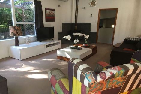 Photo of property in 6 Long Street, Torbay, Auckland, 0630