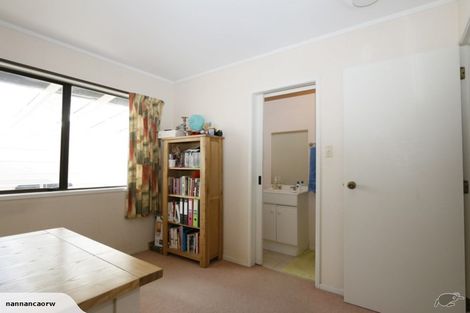Photo of property in 24 Dianne Louise Drive, Half Moon Bay, Auckland, 2012