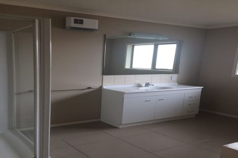 Photo of property in 41 Factory Road, Belfast, Christchurch, 8051